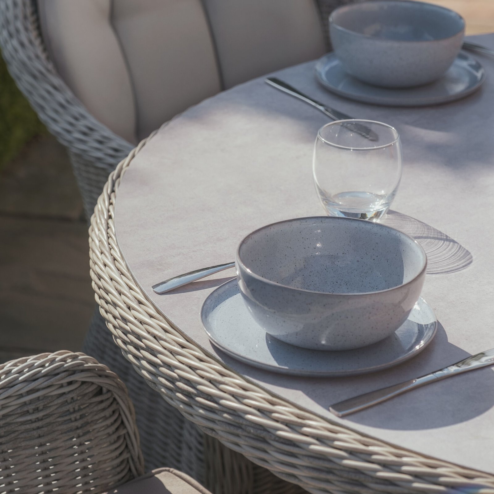Oxford Heritage 4 Seat Round Rattan Dining Set - Ceramic Glass - Image 5