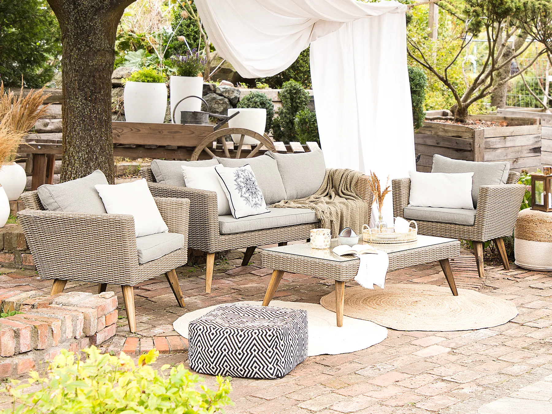 VITTORIA 5-seater garden set with table, synthetic rattan - Image 3