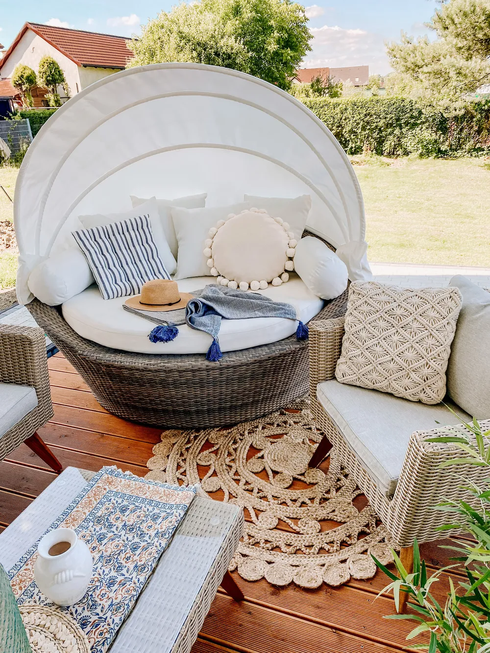 VITTORIA 5-seater garden set with table, synthetic rattan - Image 7